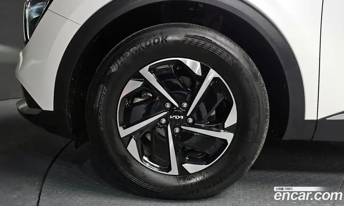 Kia Sportage 2023 1.6 Автомат в Москве № 534889, фото 5