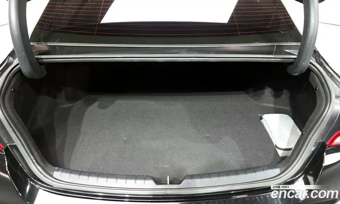 Kia K5 2022 2.0 Автомат в Москве № 535262, фото 20