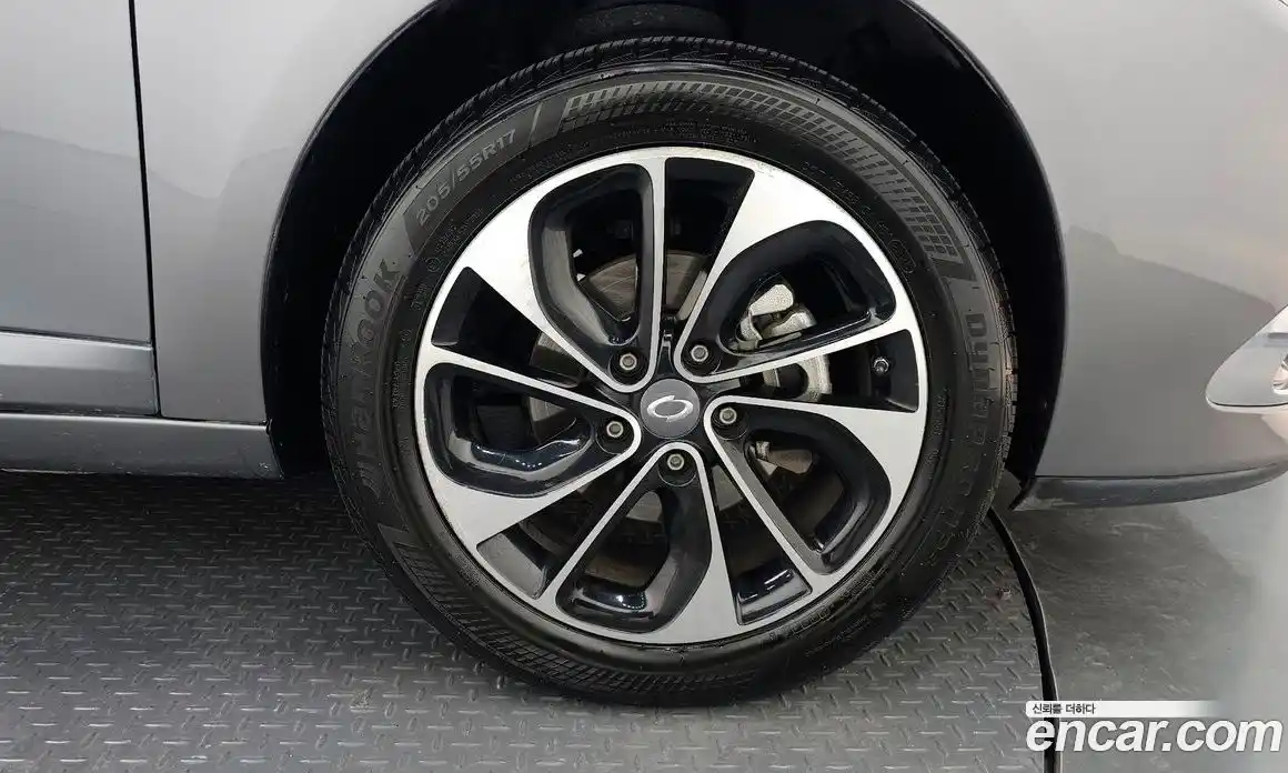 Renault SM3 2016 1.6 Автомат в Москве № 535709, фото 4