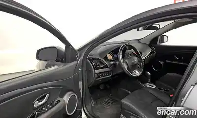 Renault SM3 2016 1.6 Автомат в Москве № 535709, миниатюра 10