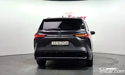 Toyota Sienna 2022 2.5 Автомат в Москве № 535758, миниатюра 4