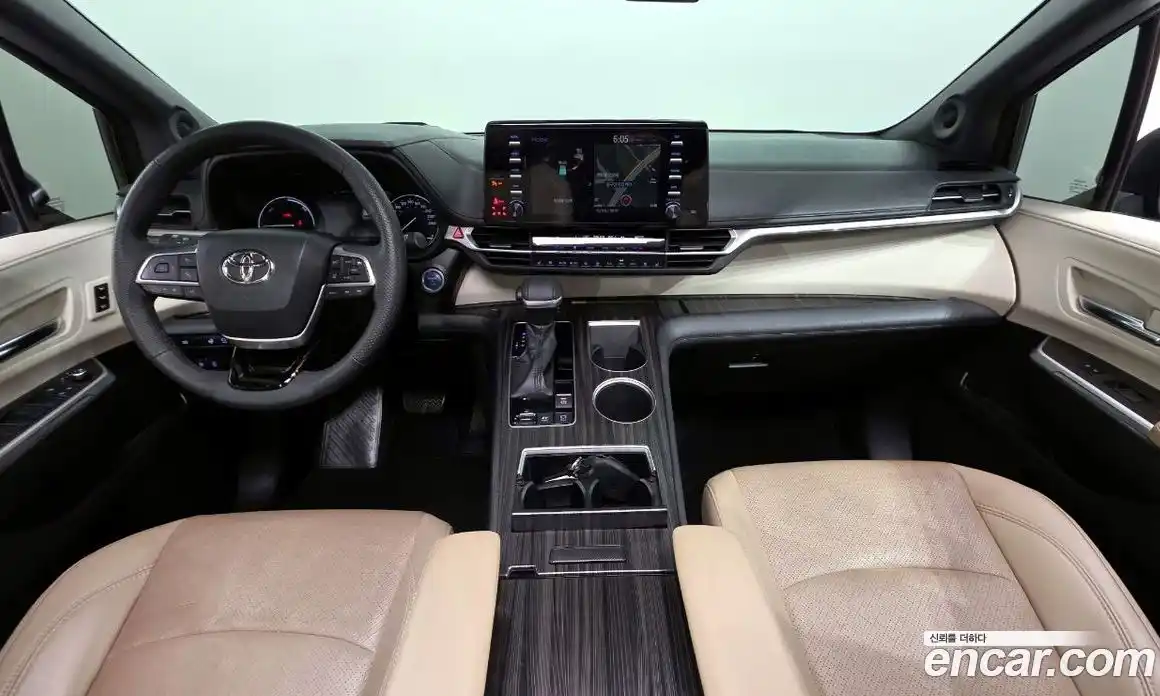 Toyota Sienna 2022 2.5 Автомат в Москве № 535758, фото 7