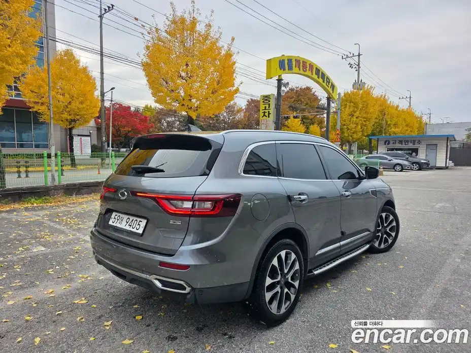 Renault QM6 2017 2.0 Автомат в Москве № 537190, фото 3