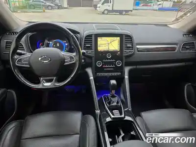Renault QM6 2017 2.0 Автомат в Москве № 537190, миниатюра 10