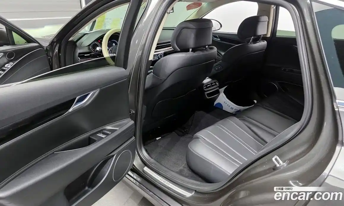 Genesis G80 2023 2.5 Автомат в Москве № 537604, фото 11