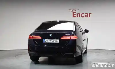 BMW 5-Series 2024 2.0 Автомат в Москве № 538070, миниатюра 4