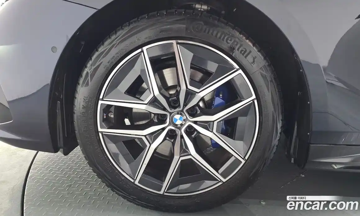 BMW 5-Series 2024 2.0 Автомат в Москве № 538070, фото 5