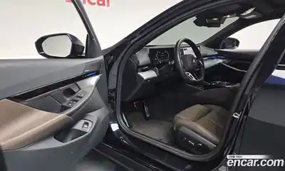 BMW 5-Series 2024 2.0 Автомат в Москве № 538070, миниатюра 10