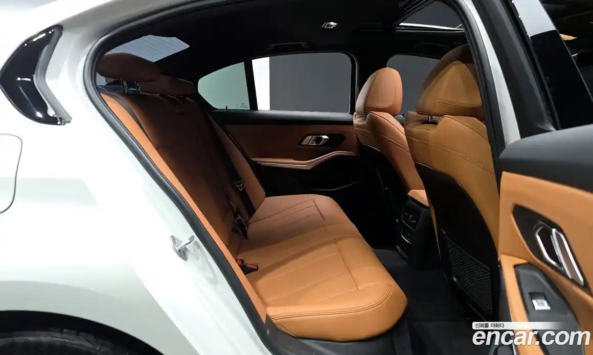 BMW 3-Series 2023 2.0 Автомат в Москве № 538129, фото 12