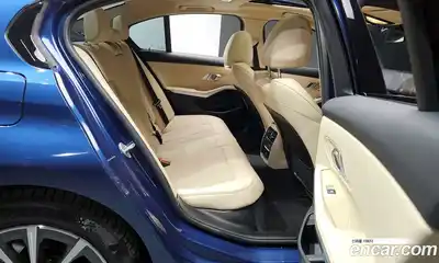 BMW 3-Series 2023 2.0 Автомат в Москве № 539690, миниатюра 12