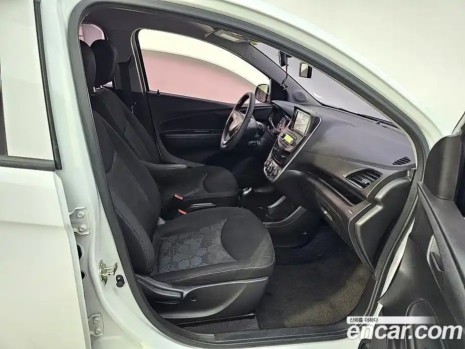 Chevrolet Spark 2016 1.0 Автомат в Москве № 540179, фото 11