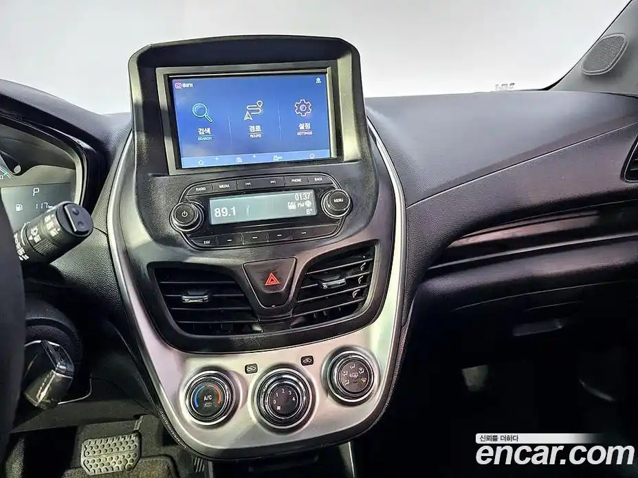 Chevrolet Spark 2016 1.0 Автомат в Москве № 540179, фото 15