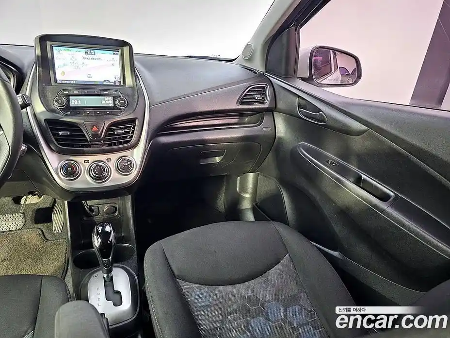 Chevrolet Spark 2016 1.0 Автомат в Москве № 540179, фото 10