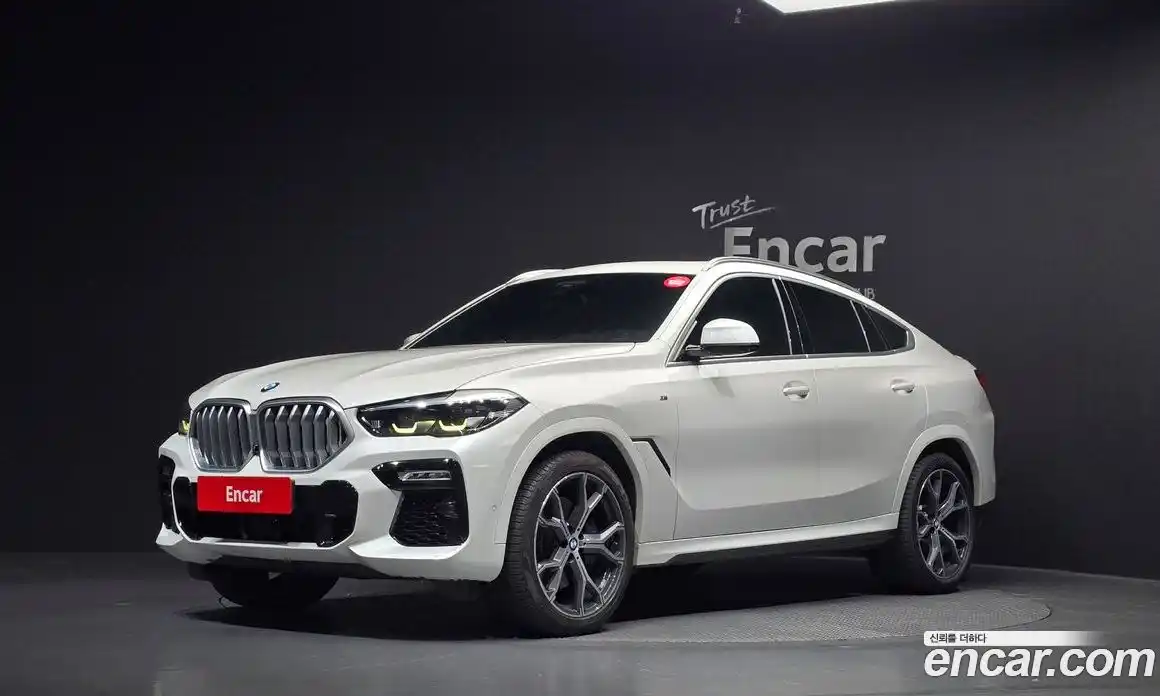 BMW X6 2021 3.0 Автомат в Москве № 541077, фото 1