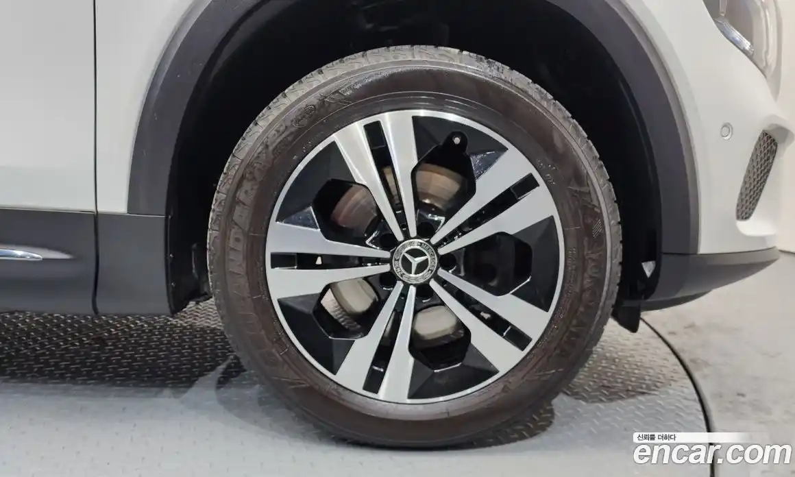 Mercedes-Benz GLB-Class 2021 2.0 Автомат в Москве № 542402, фото 5