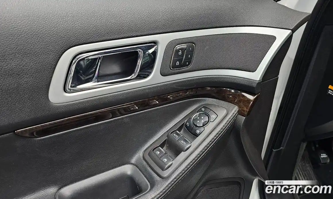 Ford Explorer 2011 3.5 Автомат в Москве № 542524, фото 17