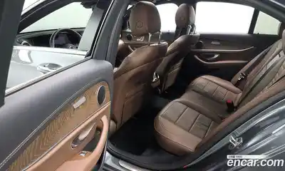 Mercedes-Benz E-Class 2022 2.0 Автомат в Москве № 542545, миниатюра 12