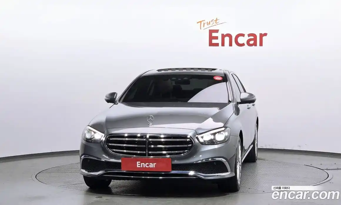 Mercedes-Benz E-Class 2022 2.0 Автомат в Москве № 542545, фото 3