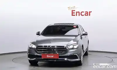 Mercedes-Benz E-Class 2022 2.0 Автомат в Москве № 542545, миниатюра 3