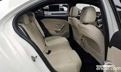 Mercedes-Benz A-Class 2020 2.0 Автомат в Москве № 542640, миниатюра 12