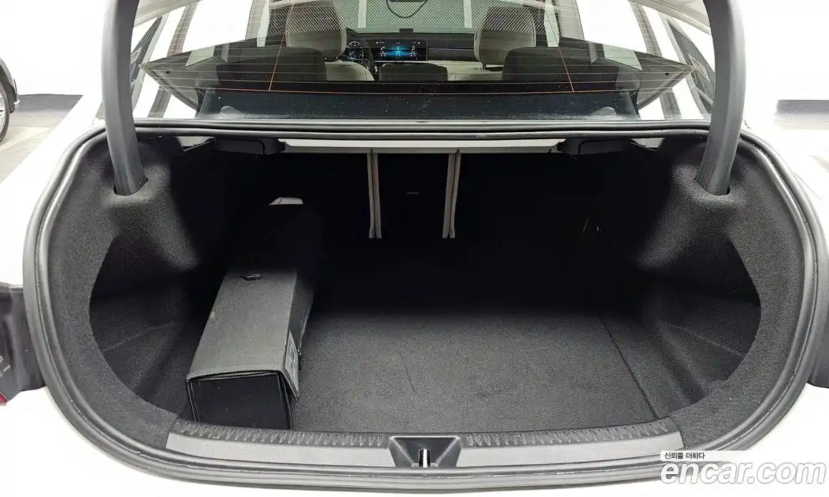 Mercedes-Benz A-Class 2020 2.0 Автомат в Москве № 542640, фото 20