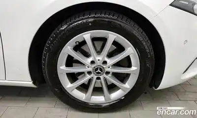 Mercedes-Benz A-Class 2020 2.0 Автомат в Москве № 542640, миниатюра 5