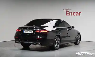 Mercedes-Benz E-Class, 2023