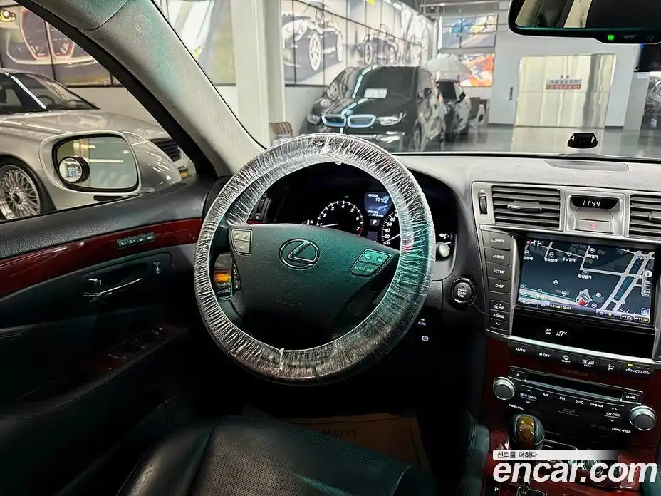 Lexus LS 2012 4.6 Автомат в Москве № 547146, фото 15