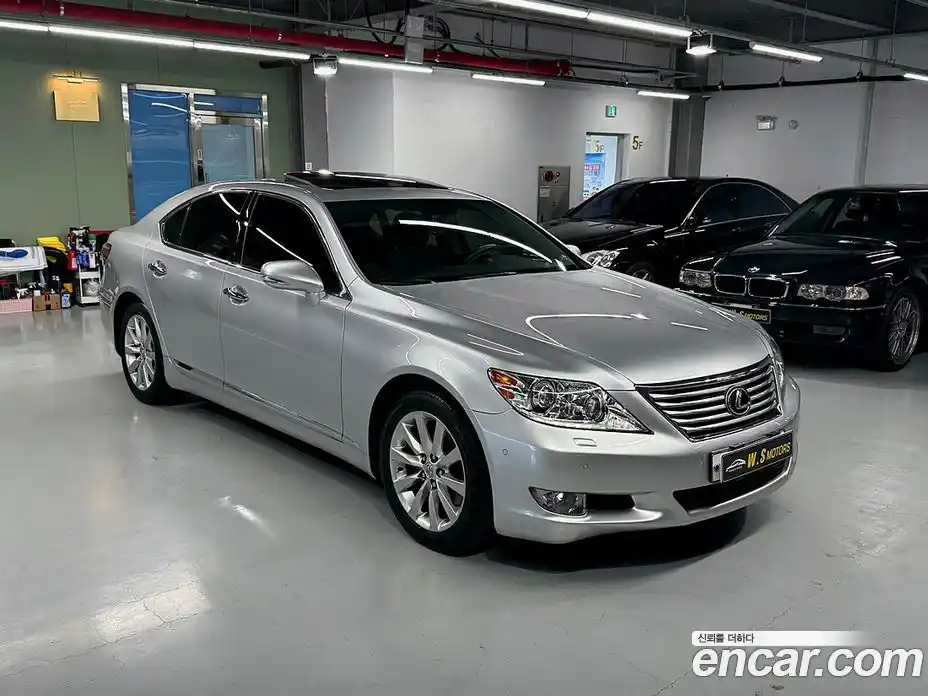 Lexus LS 2012 4.6 Автомат в Москве № 547146, фото 3