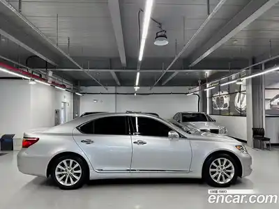 Lexus LS 2012 4.6 Автомат в Москве № 547146, миниатюра 5