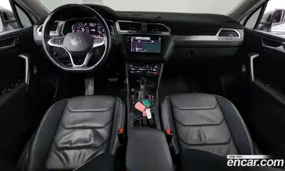 Volkswagen Tiguan 2022 2.0 Автомат в Москве № 547314, миниатюра 7