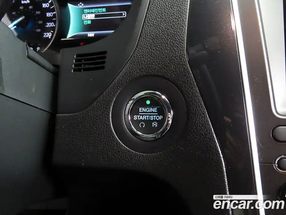 Ford Explorer 2018 2.3 Автомат в Москве № 547462, фото 14