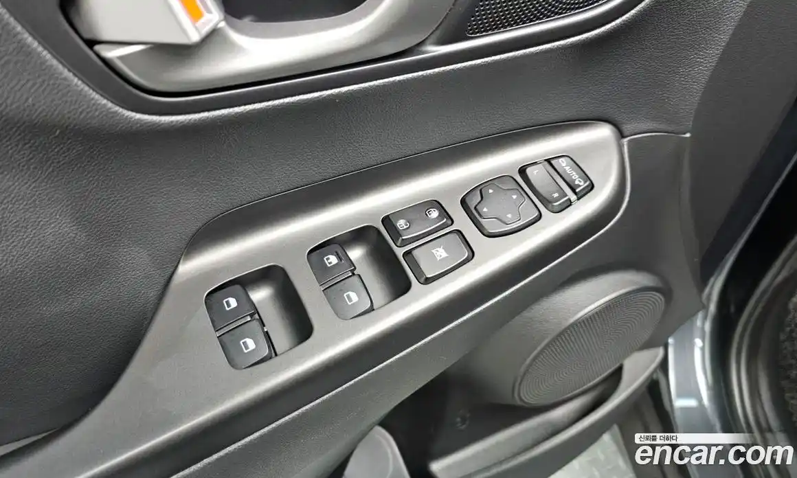 Hyundai Kona 2020 1.6 Автомат в Москве № 6121, фото 17