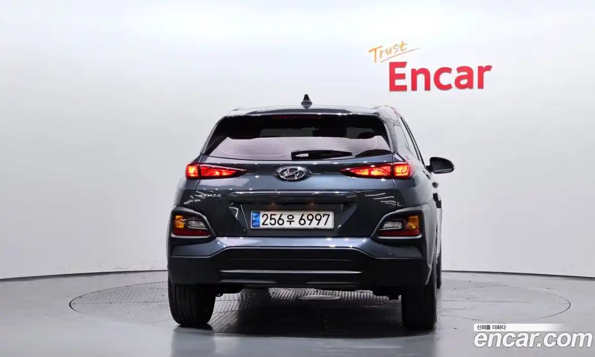 Hyundai Kona 2020 1.6 Автомат в Москве № 6121, фото 4