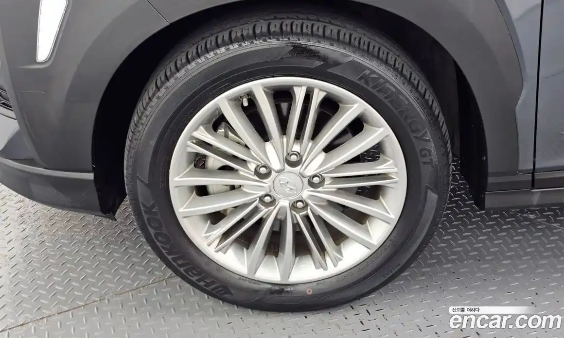 Hyundai Kona 2020 1.6 Автомат в Москве № 6121, фото 5