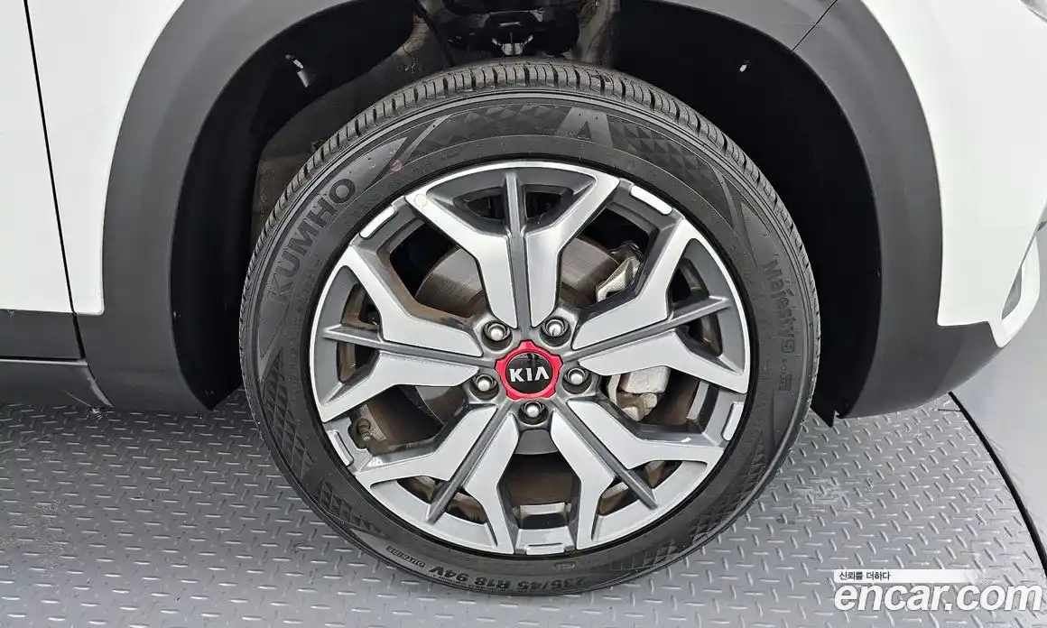 Kia Seltos 2021 1.6 Автомат в Москве № 73138, фото 12