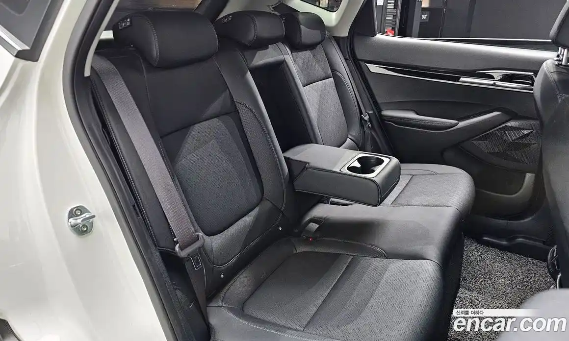 Kia Seltos 2021 1.6 Автомат в Москве № 73138, фото 18