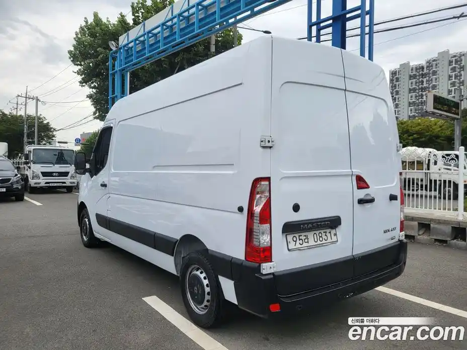 Renault Master 2020 2.3 Механическая в Москве № 101613, фото 3