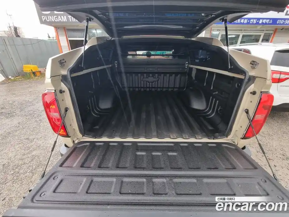 Chevrolet Colorado 2022 3.6 Автомат в Москве № 104986, фото 13