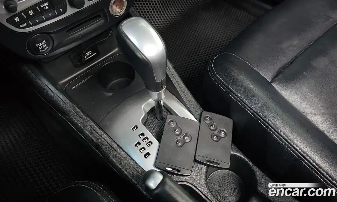 Renault SM3 2012 1.6 Автомат в Москве № 106763, фото 11