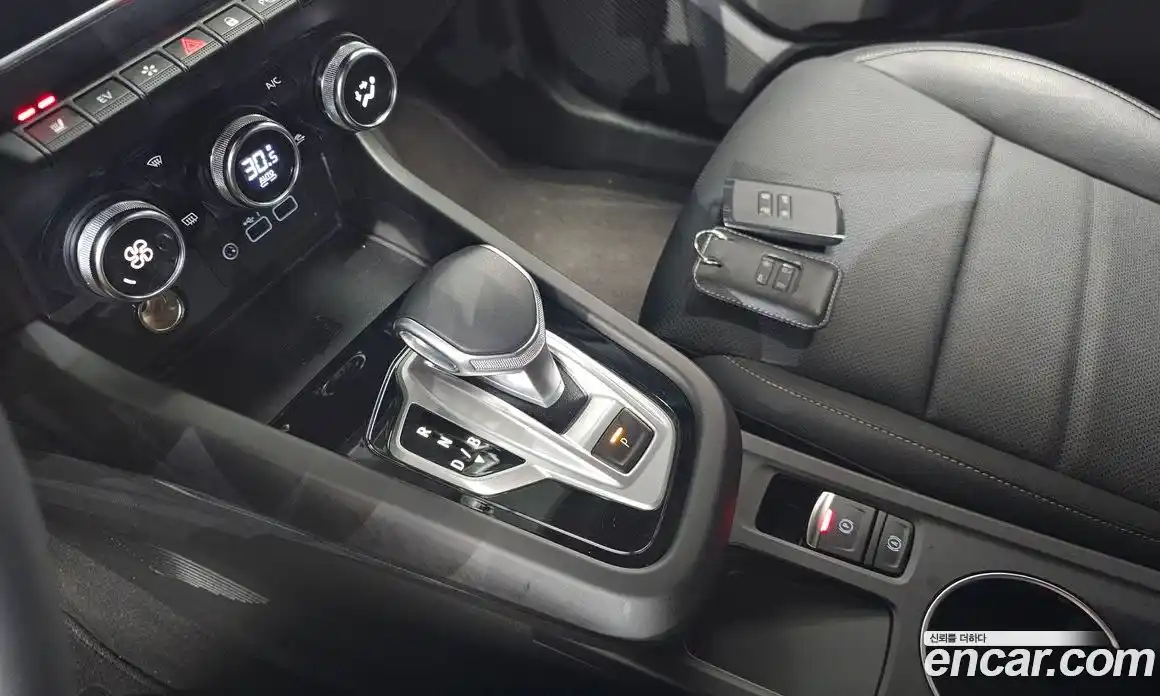 Renault Arkana 2025 1.6 Автомат в Москве № 106916, фото 8