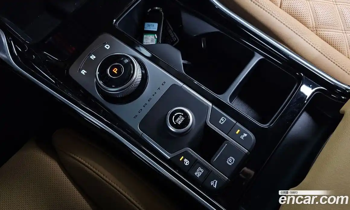 Kia Sorento 2022 1.6 Автомат в Москве № 107926, фото 3