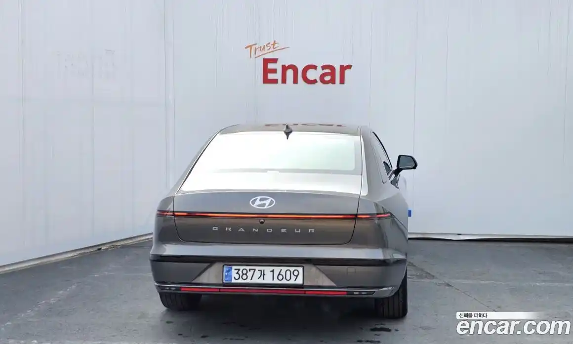 Hyundai Grandeur 2023 1.6 Автомат в Москве № 108175, фото 10