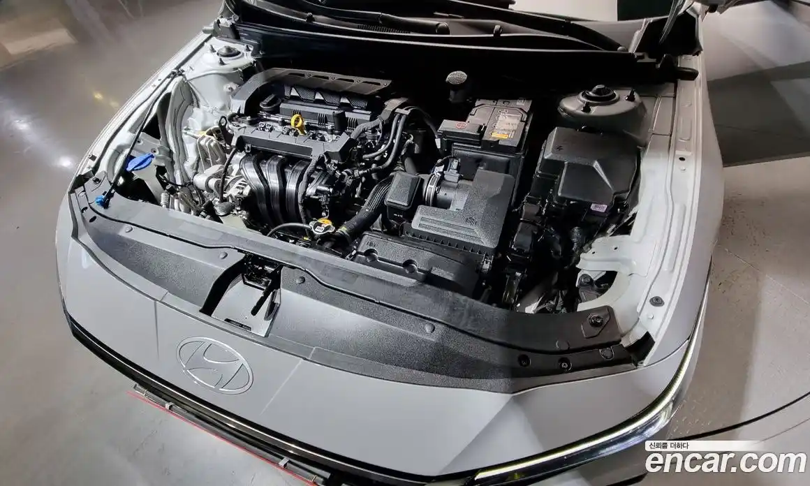 Hyundai Avante 2024 1.6 Автомат в Москве № 111606, фото 11