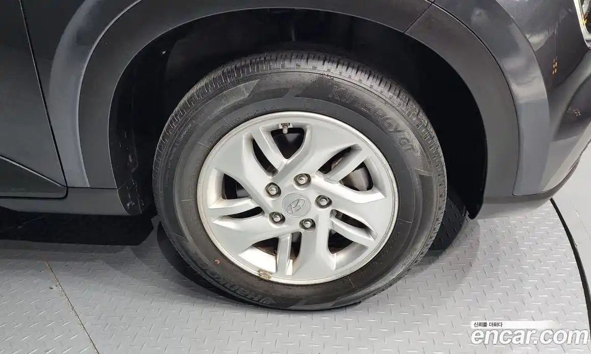 Hyundai Venue 2020 1.6 Автомат в Москве № 112310, фото 12