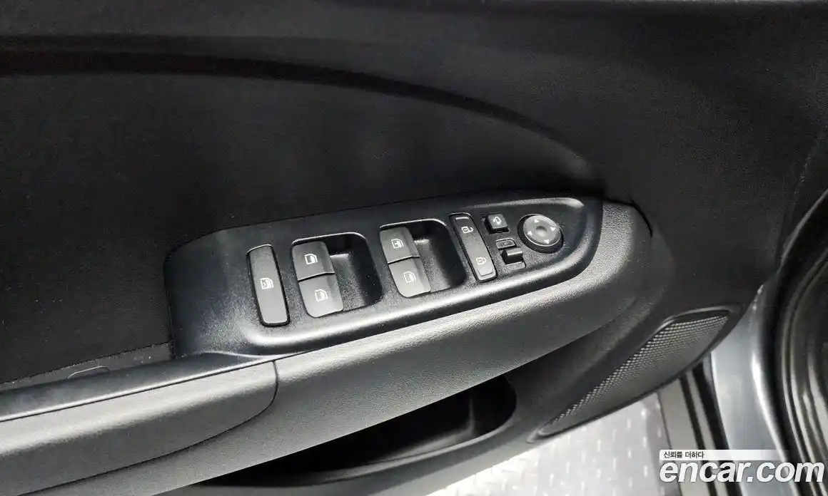 Hyundai Venue 2020 1.6 Автомат в Москве № 112310, фото 2