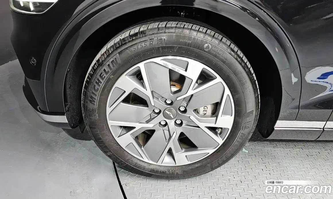 Genesis GV70 2022 0.1 Автомат в Москве № 114512, фото 9