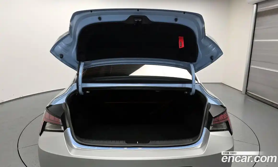 Hyundai Avante 2022 2.0 Автомат в Москве № 119677, фото 20