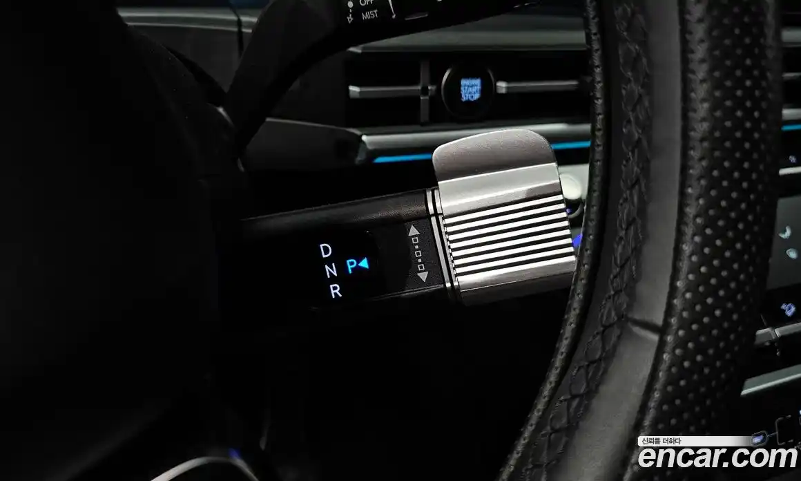 Hyundai Santa Fe 2024 1.6 Автомат в Москве № 122647, фото 9