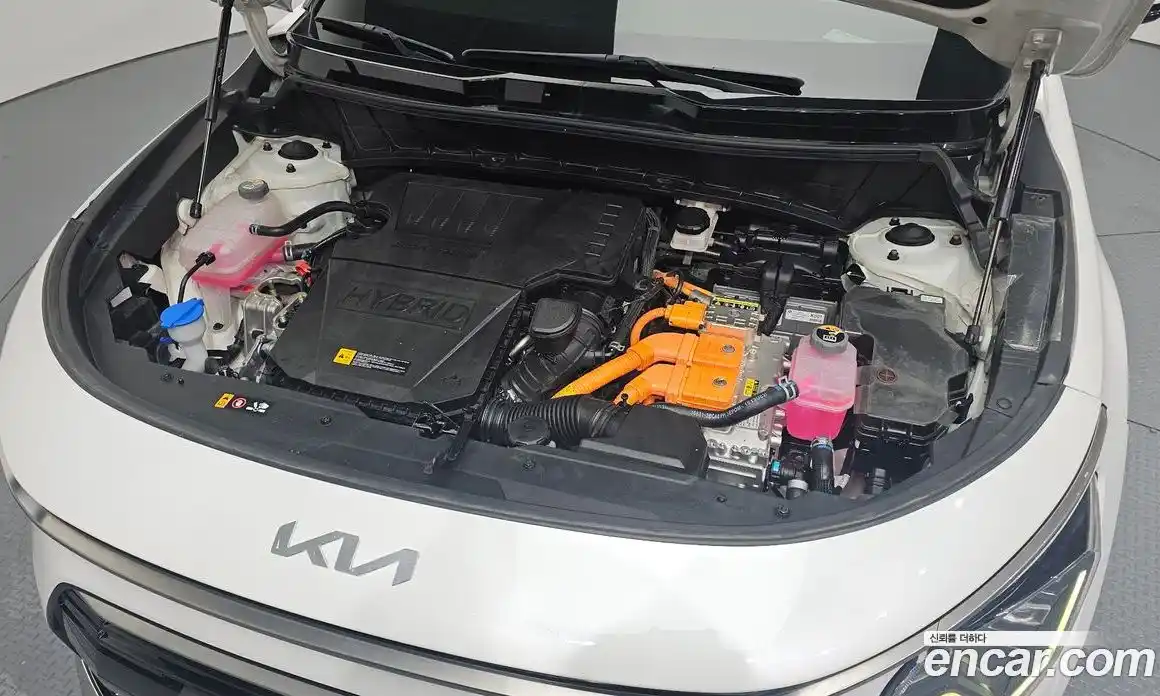 Kia Niro 2024 1.6 Автомат в Москве № 124087, фото 10